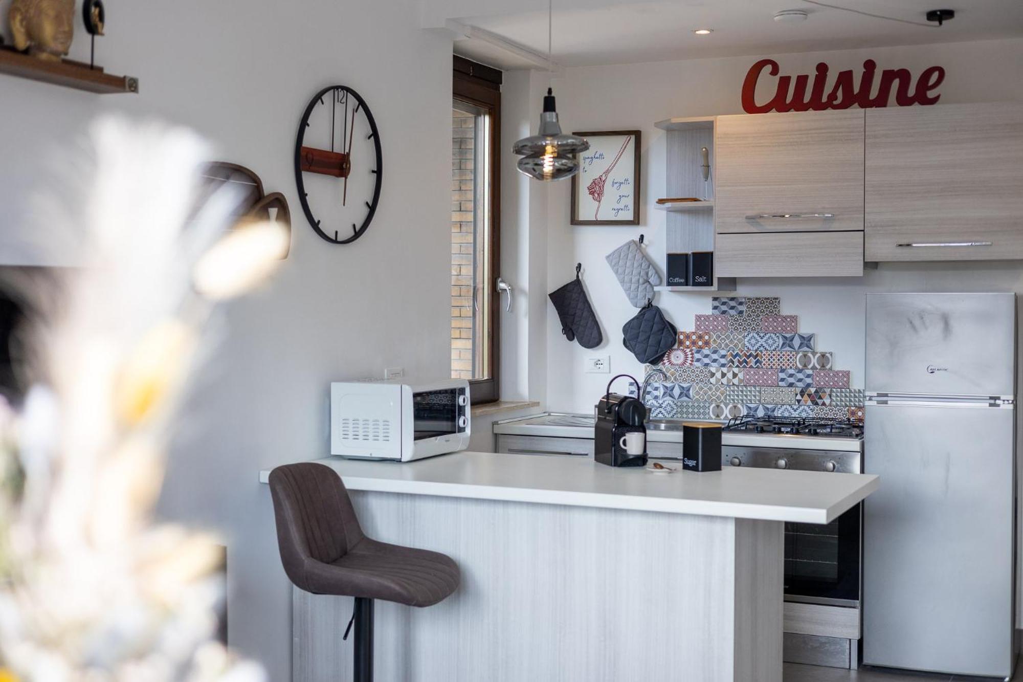 Radio Guest House Intero Appartamento Moderno A Trastevere Rome Bagian luar foto